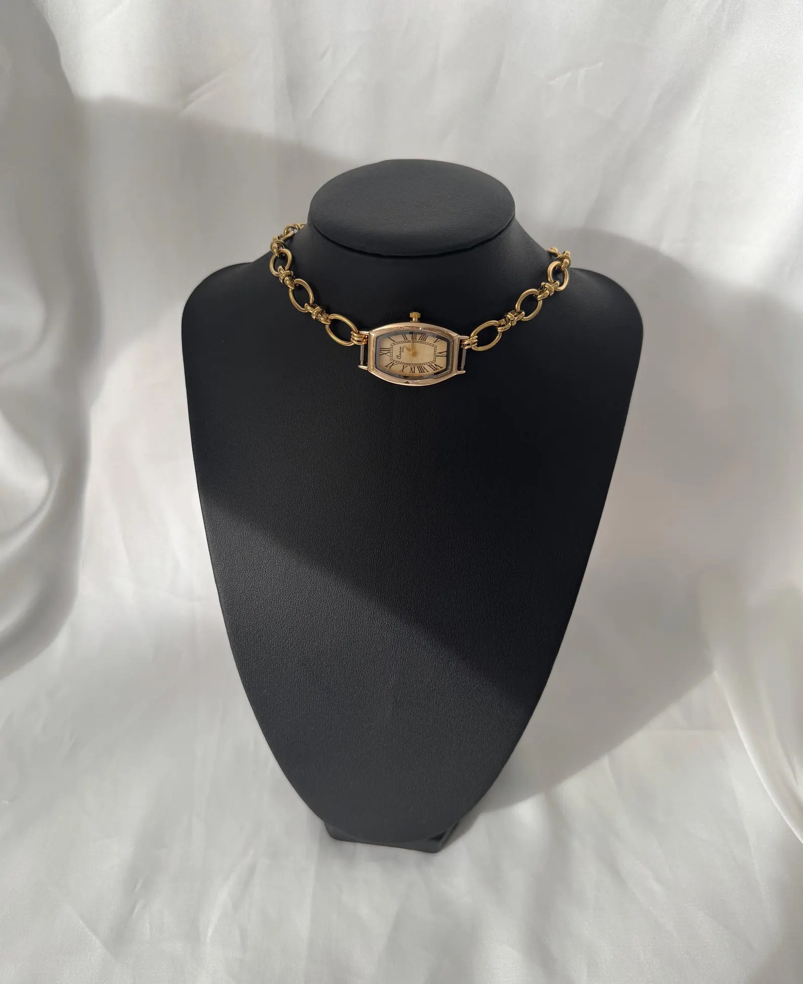 Colier cu pandantiv ceas vintage placat cu aur
